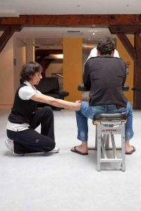 Massage amma assis en entreprise Paris